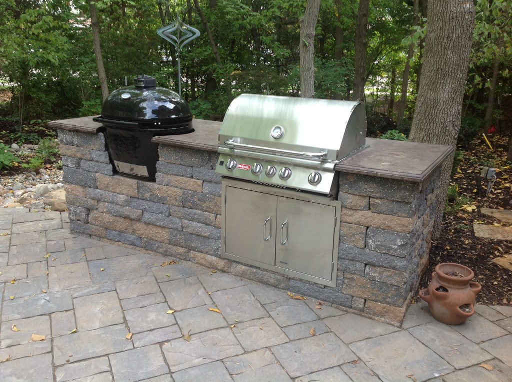 Using stone masonry that matched the rest of their landscape design, Second Nature created a cool outdoor grilling station for our Kansas City client.