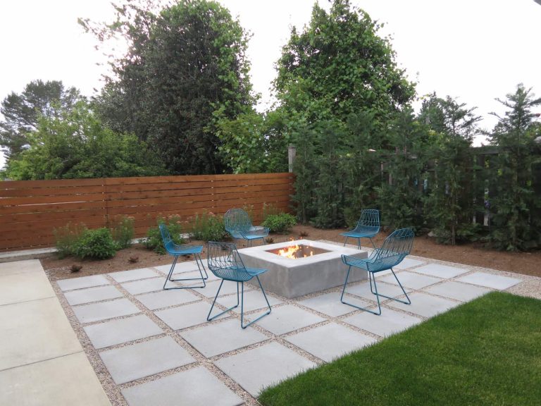Backyard fire pit. Taken by Lara Swimmer. Landscape Design by ModernBackyard