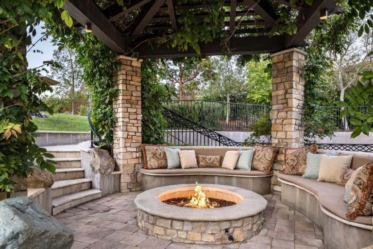 Photography by Anthony Halawa at Deleon Realty