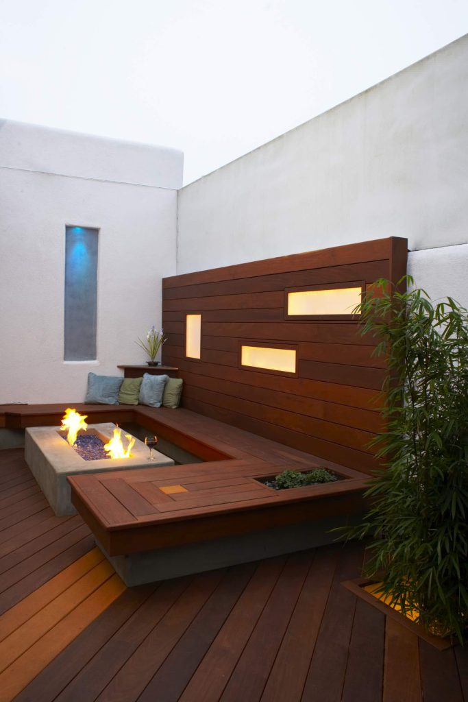 Example of a minimalist deck design in San Luis Obispo with a fire pit