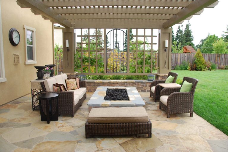 Rectangular fire pit keeps guests warm on cool evenings.