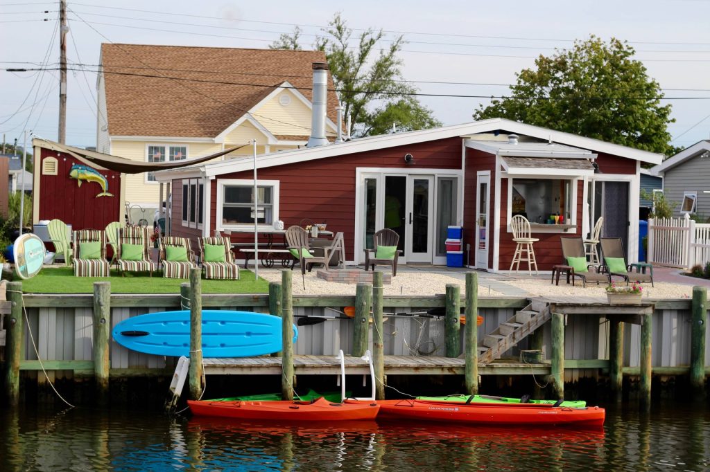 relaxed living on the lagoon,